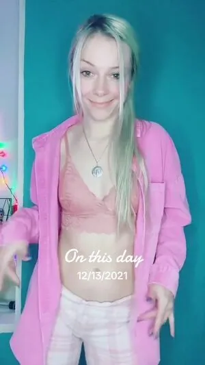 Smileydani158 OnlyFans Leaked Free Thumbnail Picture - #R07RhbT0Bi