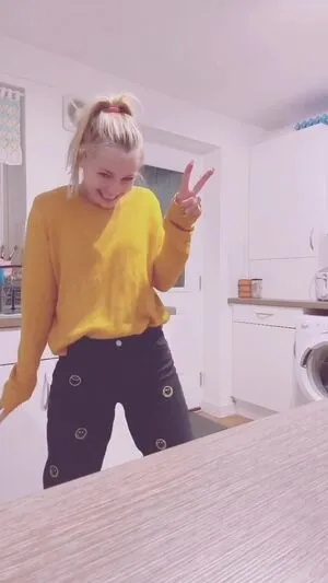 Smileydani158 OnlyFans Leaked Free Thumbnail Picture - #TvkLoXu8SD