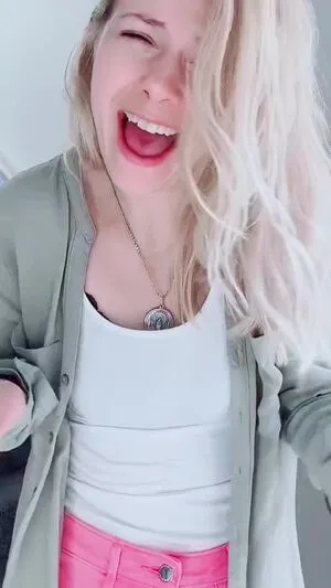 Smileydani158 OnlyFans Leaked Free Thumbnail Picture - #V2ELPJFRXq