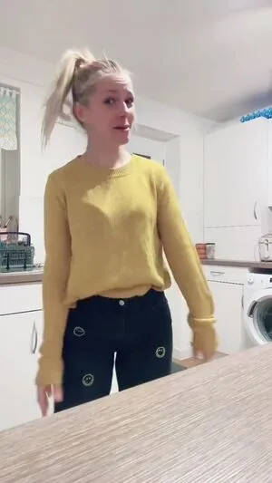 Smileydani158 OnlyFans Leaked Free Thumbnail Picture - #VMwgw6y1Jo