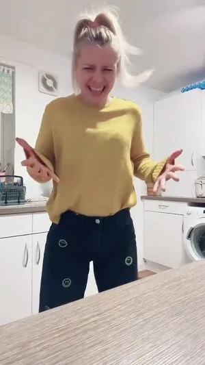 Smileydani158 OnlyFans Leaked Free Thumbnail Picture - #WupUitg6E3