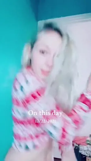 Smileydani158 OnlyFans Leaked Free Thumbnail Picture - #XzJis9dLhd