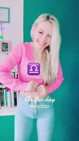 Smileydani158 OnlyFans Leaked Free Thumbnail Picture - #dIrteffcTV