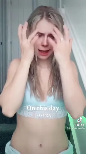 Smileydani158 OnlyFans Leaked Free Thumbnail Picture - #eyeGLCHqJI