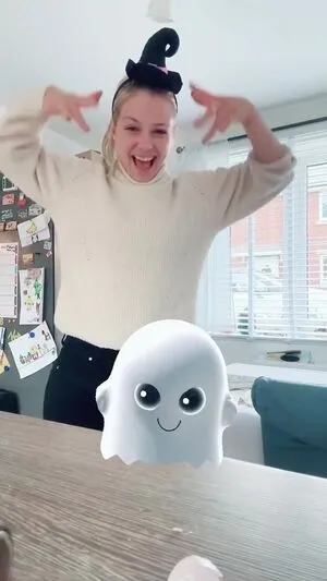 Smileydani158 OnlyFans Leaked Free Thumbnail Picture - #fNbP4Jtg1a