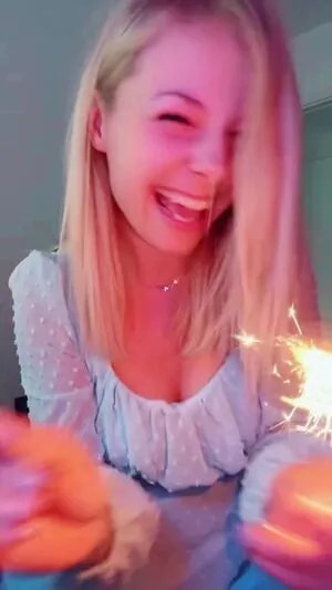 Smileydani158 OnlyFans Leaked Free Thumbnail Picture - #hnMGjMs16f