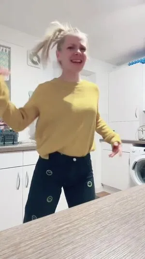 Smileydani158 OnlyFans Leaked Free Thumbnail Picture - #i33ttU5Euf