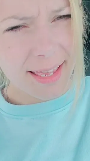 Smileydani158 OnlyFans Leaked Free Thumbnail Picture - #imSI77kKB2