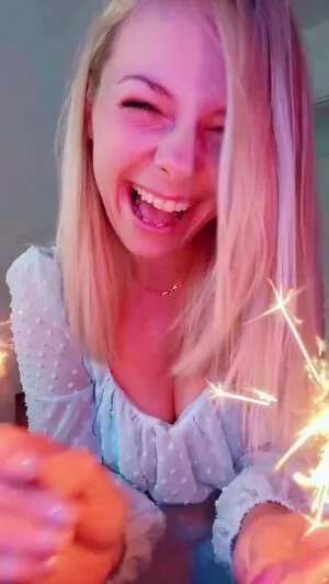 Smileydani158 OnlyFans Leaked Free Thumbnail Picture - #mrtjfUtJW2