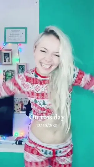 Smileydani158 OnlyFans Leaked Free Thumbnail Picture - #nGEhHTviWl