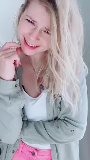 Smileydani158 OnlyFans Leaked Free Thumbnail Picture - #oHw0Fr1gxg