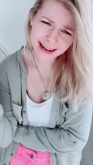 Smileydani158 OnlyFans Leaked Free Thumbnail Picture - #od9BIWyIk8