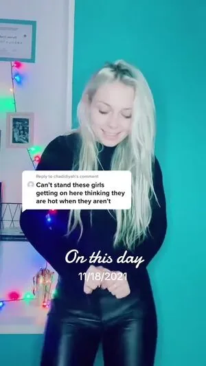 Smileydani158 OnlyFans Leaked Free Thumbnail Picture - #p4L83ugnYi