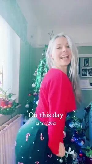 Smileydani158 OnlyFans Leaked Free Thumbnail Picture - #pA8w55Hg8b