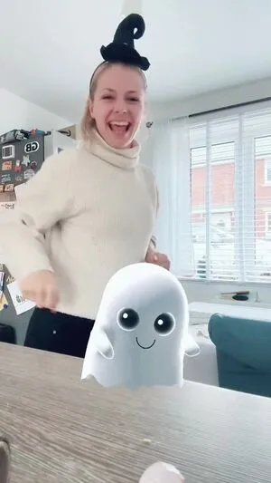 Smileydani158 OnlyFans Leaked Free Thumbnail Picture - #pL7Z6gG8qR