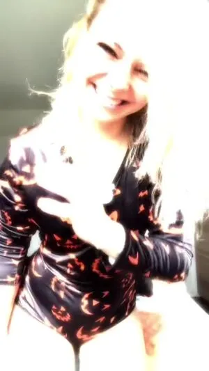 Smileydani158 OnlyFans Leaked Free Thumbnail Picture - #poH8x9h16v