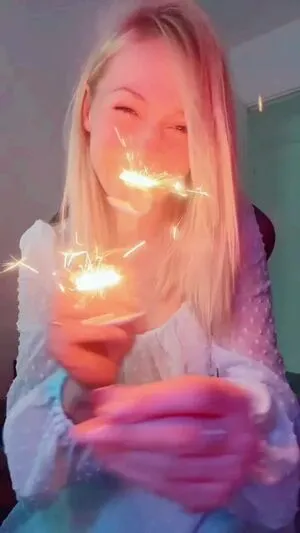 Smileydani158 OnlyFans Leaked Free Thumbnail Picture - #q91v92gxP7