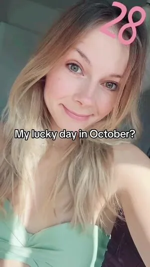 Smileydani158 OnlyFans Leaked Free Thumbnail Picture - #qrcD6DHv84