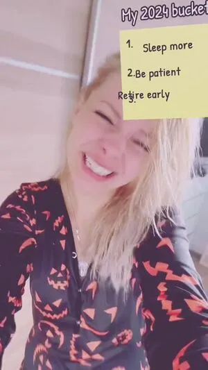 Smileydani158 OnlyFans Leaked Free Thumbnail Picture - #tP0I83816Q