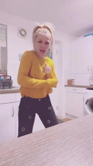 Smileydani158 OnlyFans Leaked Free Thumbnail Picture - #texcwDuXNj