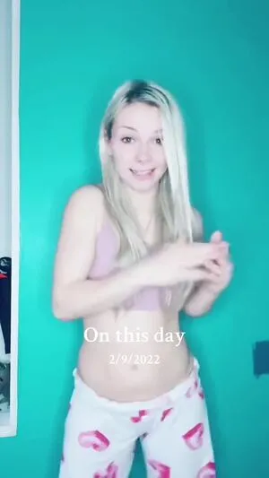 Smileydani158 OnlyFans Leaked Free Thumbnail Picture - #uzK4SZTYPI