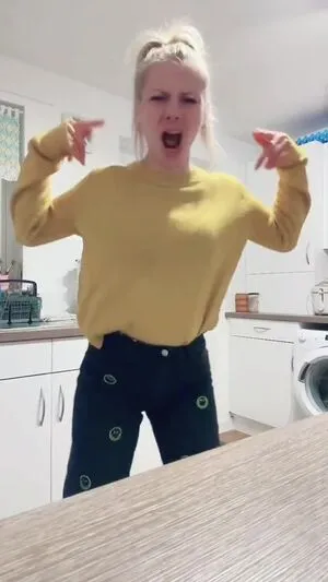 Smileydani158 OnlyFans Leaked Free Thumbnail Picture - #vv4em1q0Wd