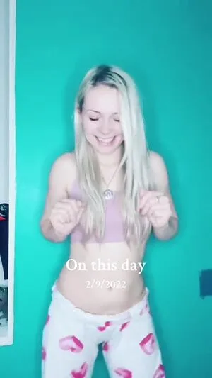 Smileydani158 OnlyFans Leaked Free Thumbnail Picture - #x35EGIyfYu