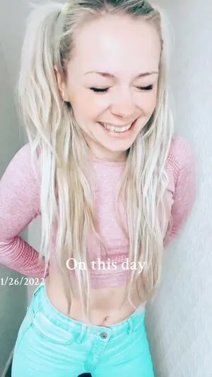 Smileydani158 OnlyFans Leaked Free Thumbnail Picture - #xTGD78pD74