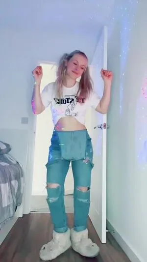 Smileydani158 OnlyFans Leaked Free Thumbnail Picture - #z36ru43nLH