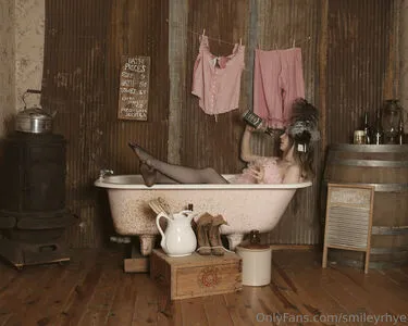 Smileyrhye OnlyFans Leaked Free Thumbnail Picture - #yyTeBZ1m1z