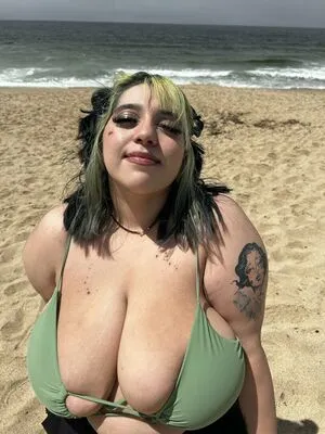 Smilezlots96 OnlyFans Leaked Free Thumbnail Picture - #F0x977d2yE