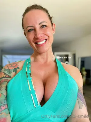 Smilingdutchiefree OnlyFans Leaked Free Thumbnail Picture - #8d11z9pc4m