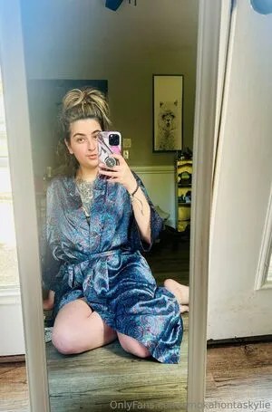 Smokahontaskylie OnlyFans Leaked Free Thumbnail Picture - #7DvKwRV3uC