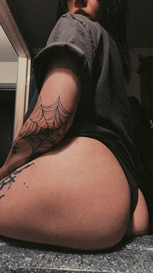 Smokewitch13 OnlyFans Leaked Free Thumbnail Picture - #Li7Au5Miga