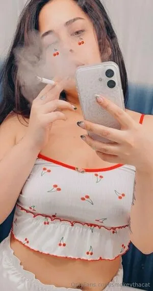 Smokeythacat OnlyFans Leaked Free Thumbnail Picture - #0gEssaE8m1