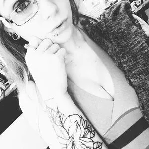 Smoking Babee OnlyFans Leaked Free Thumbnail Picture - #tL5B59JKDY