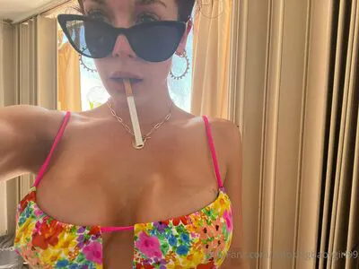 Smokingbabygirl99 OnlyFans Leaked Free Thumbnail Picture - #taEGRWjfMX