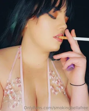 Smokingbellafree OnlyFans Leaked Free Thumbnail Picture - #GXmCJdo3fW