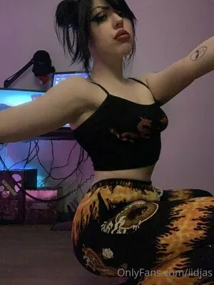 Smokinggoddessjassy OnlyFans Leaked Free Thumbnail Picture - #7mx72Q1D1p