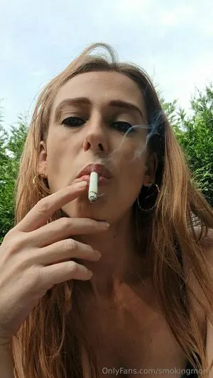 Smokingmom OnlyFans Leaked Free Thumbnail Picture - #Vdo4cwQRde
