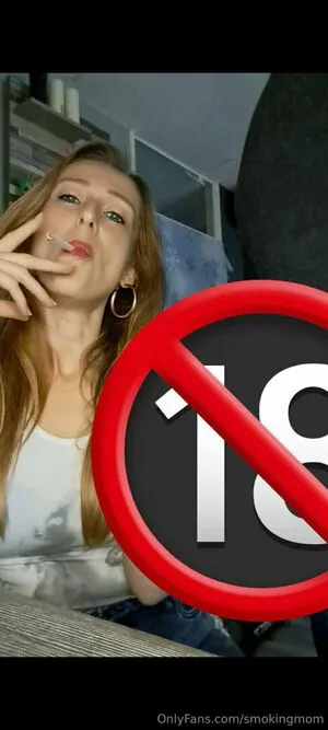 Smokingmom OnlyFans Leaked Free Thumbnail Picture - #d78VnJj0VJ
