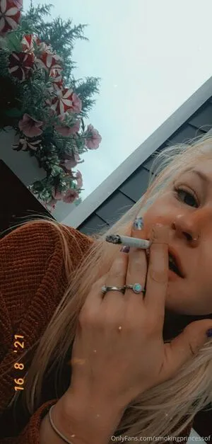 Smokingprincessof OnlyFans Leaked Free Thumbnail Picture - #NjIfPisb0O