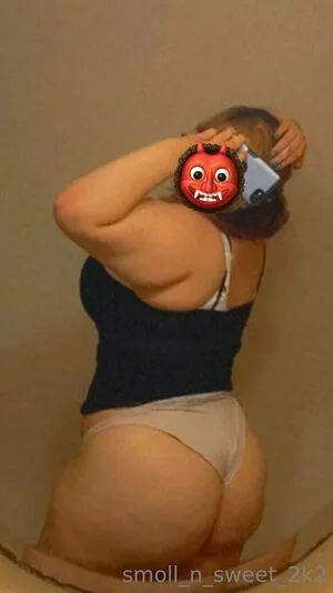Smoll N Sweet 2k2 OnlyFans Leaked Free Thumbnail Picture - #aT7e5R41op