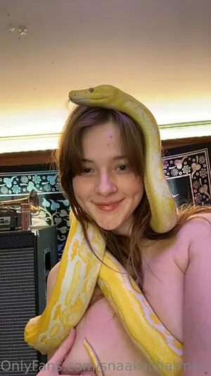 Snaakecharmerr OnlyFans Leaked Free Thumbnail Picture - #r0GvMP9AYG