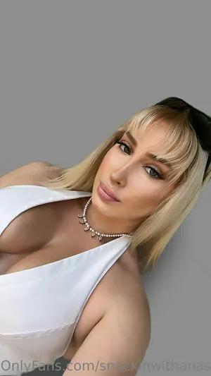 Snackinwithanastasia OnlyFans Leaked Free Thumbnail Picture - #AdLoB6EPK8