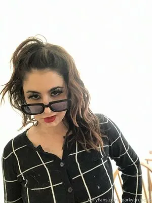 Snarkybrunette OnlyFans Leaked Free Thumbnail Picture - #lbZ0HgBUWo