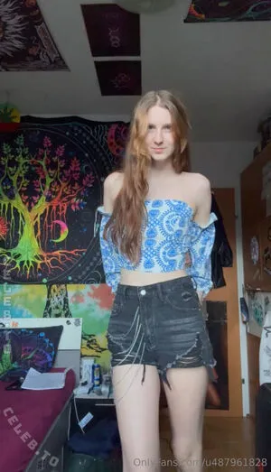 Sndige Leder Laura OnlyFans Leaked Free Thumbnail Picture - #aHr8OcG5ER