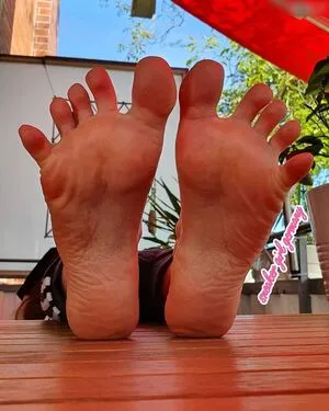 Sneaker Girl Germany Emma Emma Elba OnlyFans Leaked Free Thumbnail Picture - #BSjRZmq4Rt