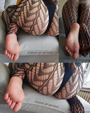 Sneaker Girl Germany Emma Emma Elba OnlyFans Leaked Free Thumbnail Picture - #SsgsrJNANi