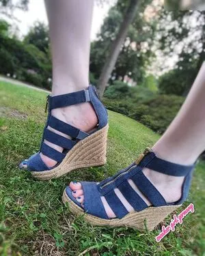 Sneaker Girl Germany Emma Emma Elba OnlyFans Leaked Free Thumbnail Picture - #hMoEcQhA5c